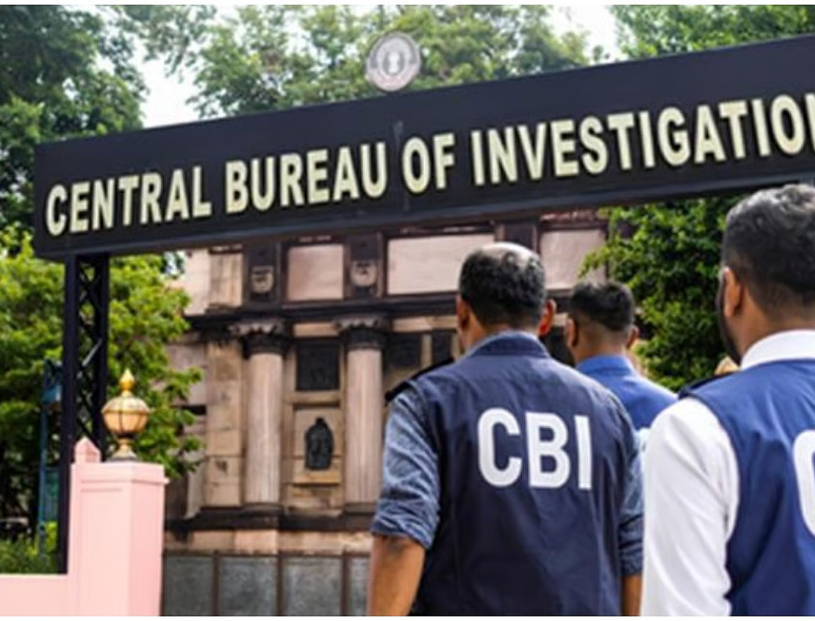 Rs 10 Lakh For Fast File Clearance? Wife Helps CBI Catch I&B Ministry Official Taking Bribe